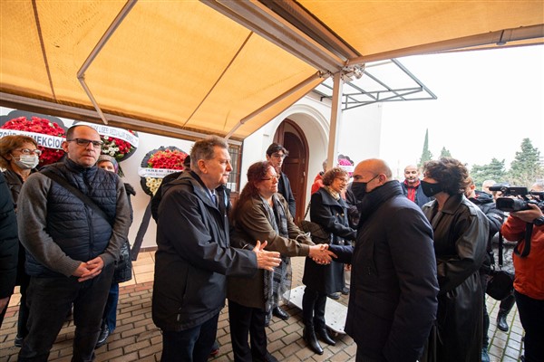 Hanri Benazus son yolculuğuna uğurlandı