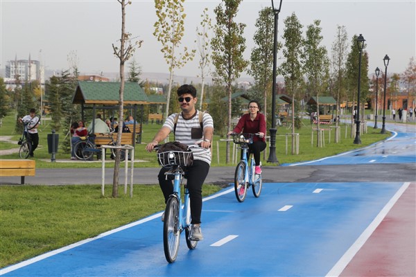 Büyükkılıç: “KAYBİS ile Kayserililer yeni rekorunu kırdı”