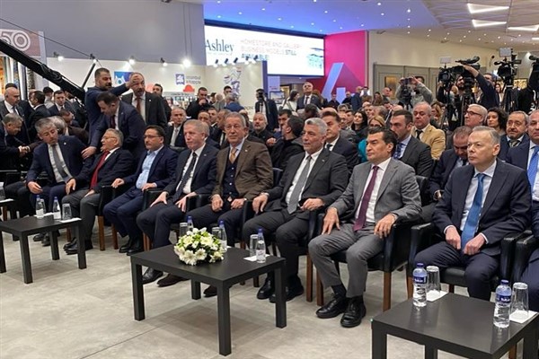 Başkan Büyükkılıç, Uluslararası İstanbul Mobilya Fuarı’na katıldı