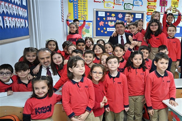 Bursa’da 795 bin öğrenci karnelerini aldı