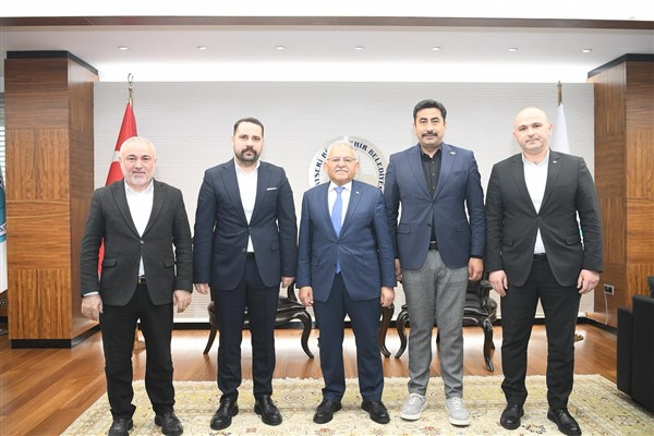 Başkan Büyükkılıç, Öz Taşıma-İş ve Hizmet-İş Sendika temsilcilerini ağırladı