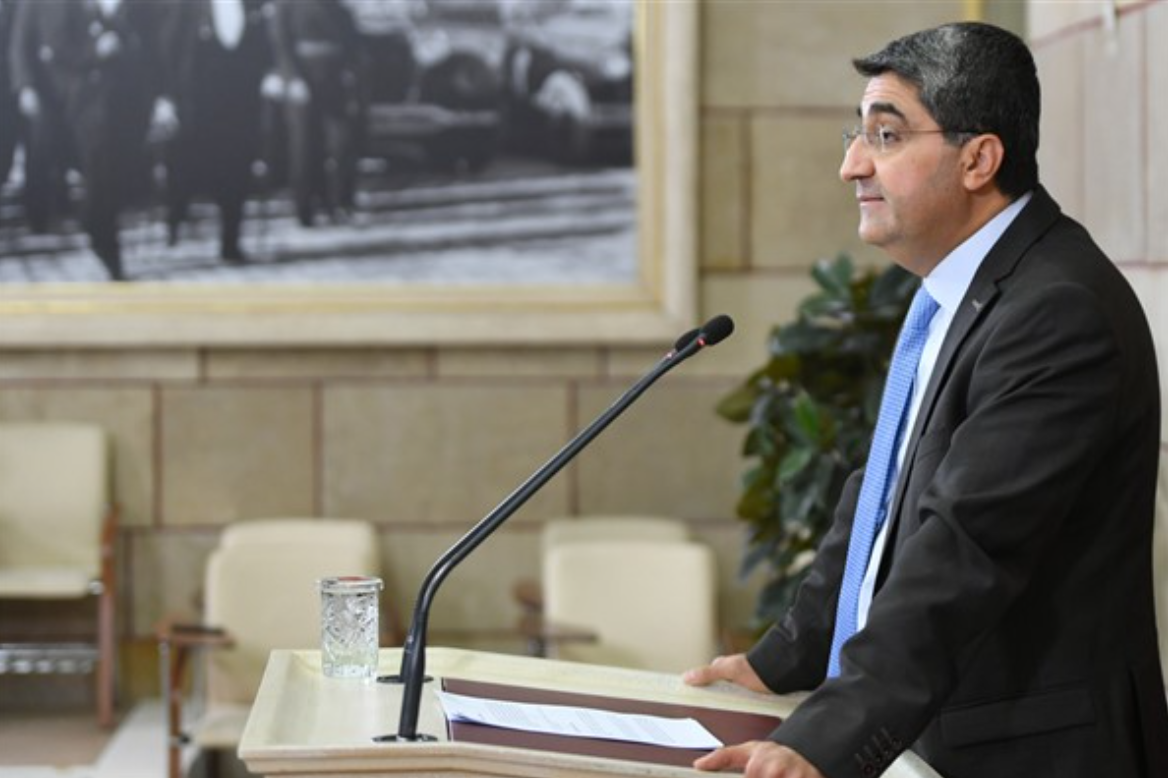 DEVA Partili Ekmen: ”Çukurova Bölgesel Havalimanı bu ay da açılmadı”