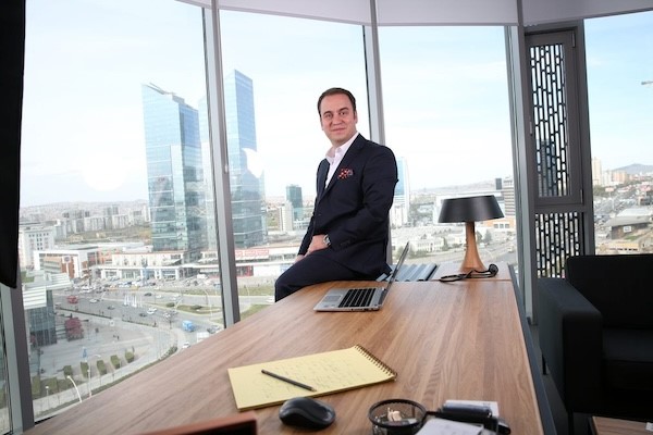 “Kıl dönmesi erkeklerde 3 kat daha fazla görülüyor”