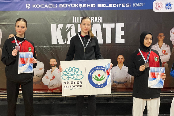 Nilüferli karateciler 2’si altın 3 madalya kazandı