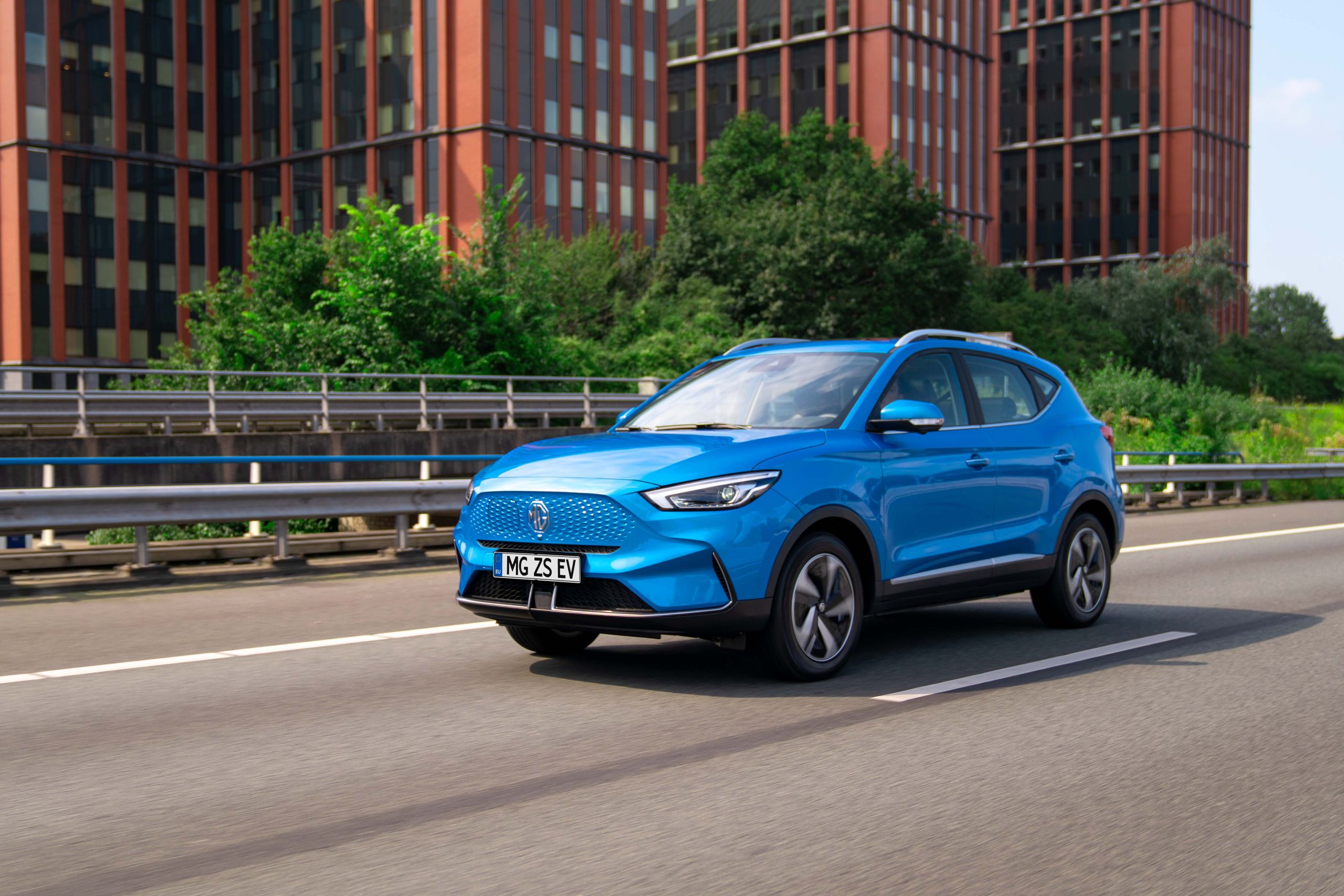 MG, ocak ayında MG4 satın alan müşterilerine takas ve kredi imkanı sunuyor