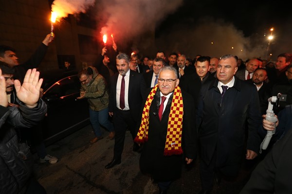 Başkan Büyükkılıç: “İlk günkü aşkla daha çok çalışacağız”