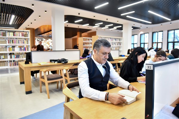 Başkan Bozkurt, ‘Masal Parkı’nı seslendirdi