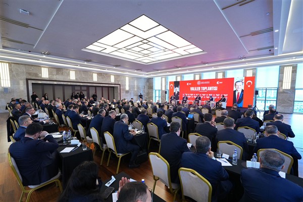 Bakan Yerlikaya: “Valiler Toplantımızın ikinci oturumu başladı”