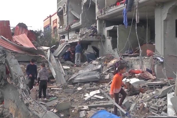 Gazze’de can kaybı 22 bin 722’ye yükseldi