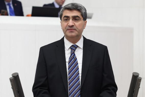 Ekmen: “Yerel seçimlerin kendine özgü havası olur”