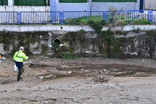 İzmir’de 300 bin noktada sivrisinek mücadelesi