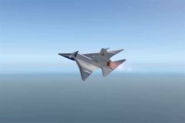 NASA’nın X-59 uçağı hangardan çıkıyor