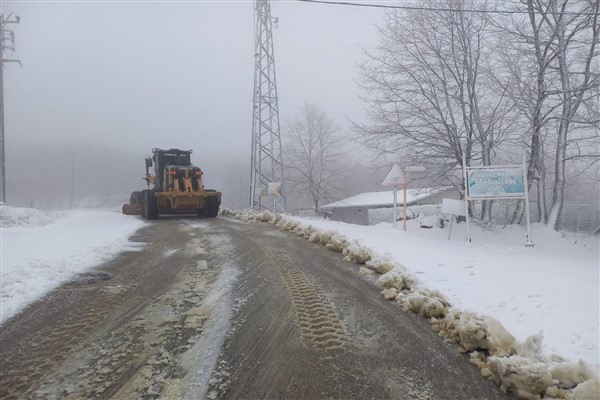 Nilüfer’de karla mücadele sürüyor
