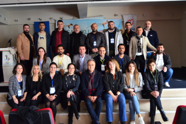 “Vukuatımız Eğitim” İzmir’de eğitim vermeye hazırlanıyor