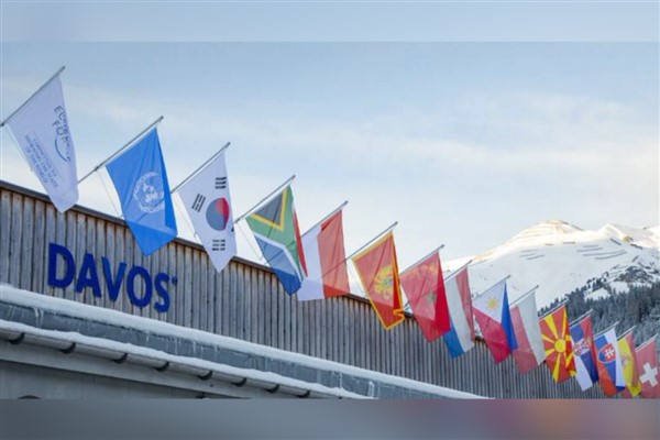 WEF-Ekonomistlerden küresel ekonomide “ters rüzgarlar” uyarısı