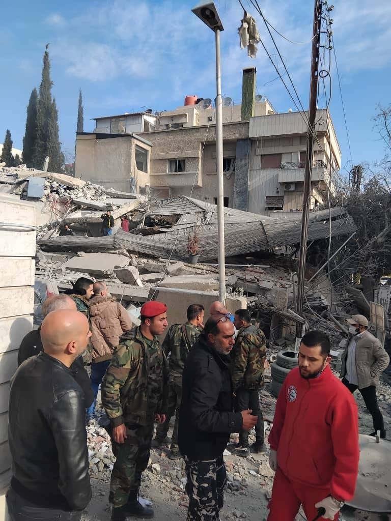 İsrail, Şam'da İran karargahını vurdu: Toplantı yapıyorlardı, çok sayıda ölü var