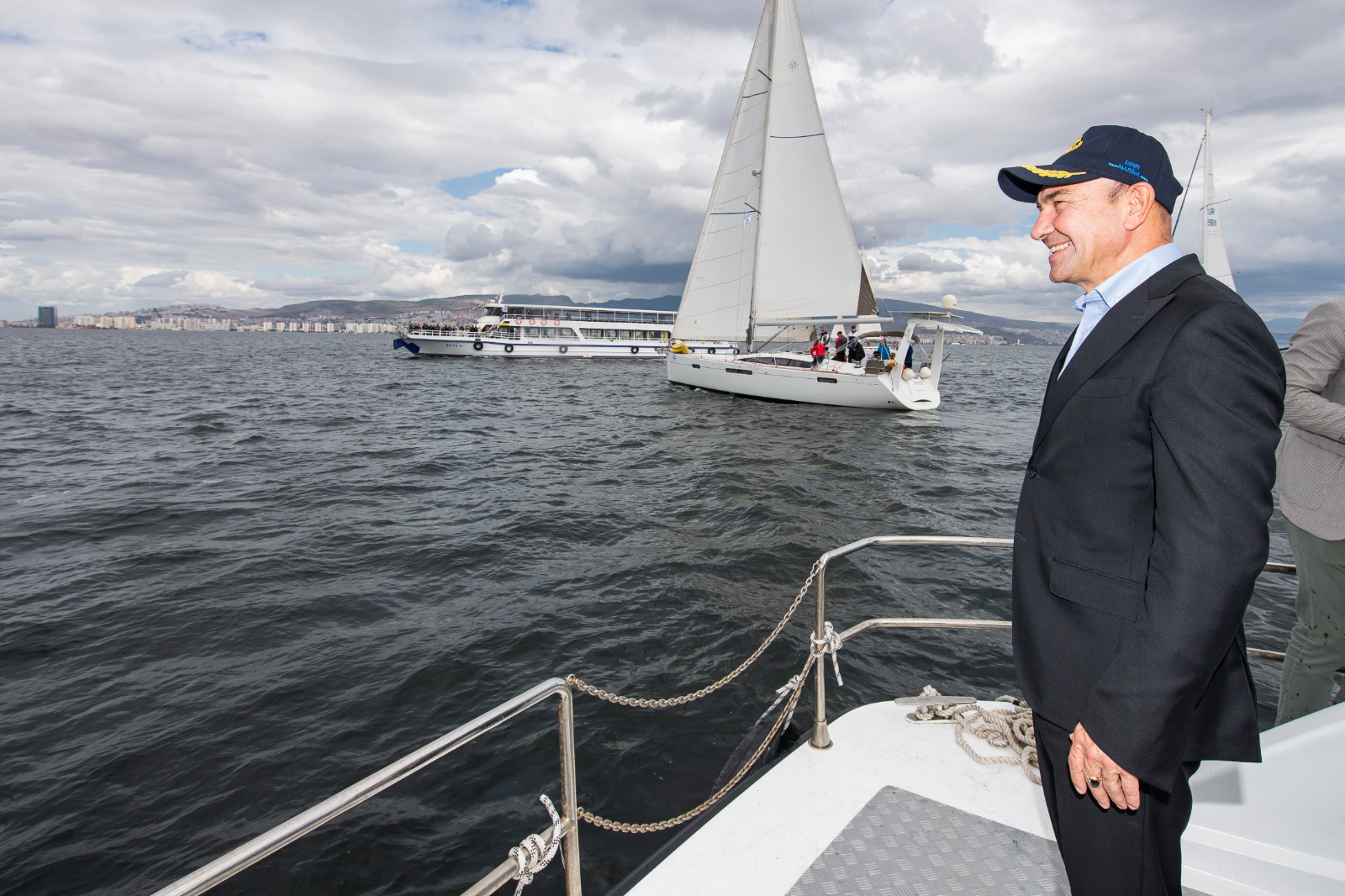 İzmir’de son 5 yılda yağmur suyu altyapı ağı yüzde 50 genişletildi