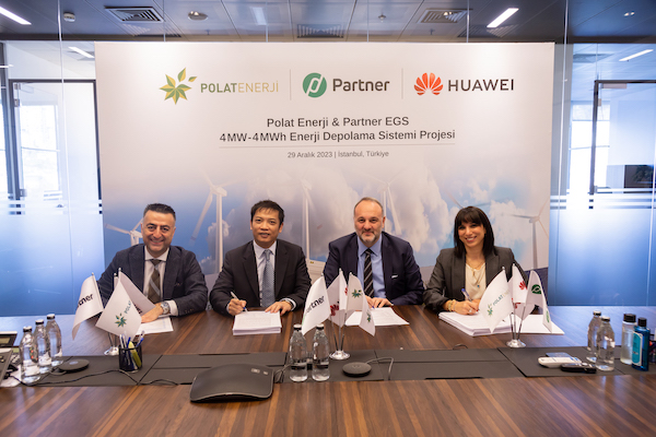 Türkiye’nin RES’ine entegre edilecek ilk enerji depolama sistemi için imzalar atıldı