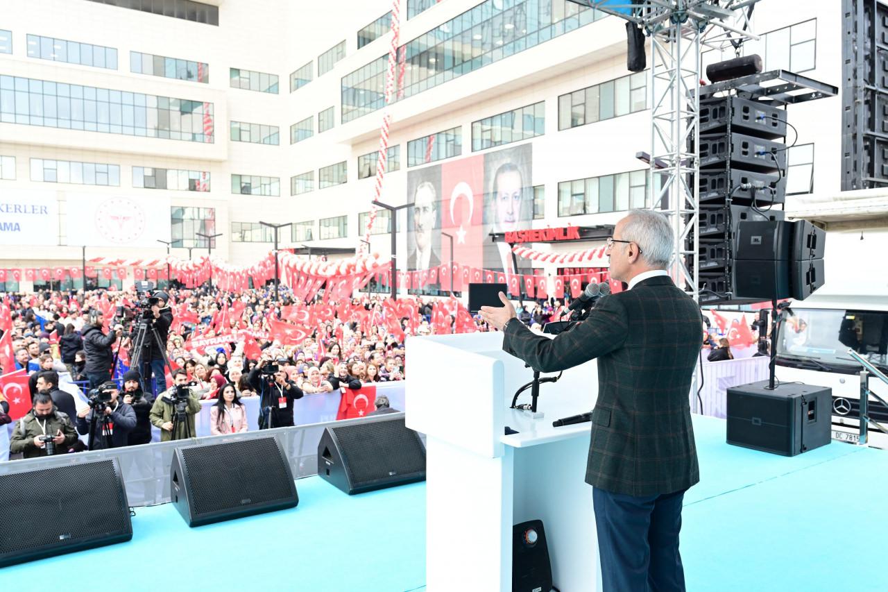 Bakan Uraloğlu duyurdu! İzmir'e hızlı tren müjdesi