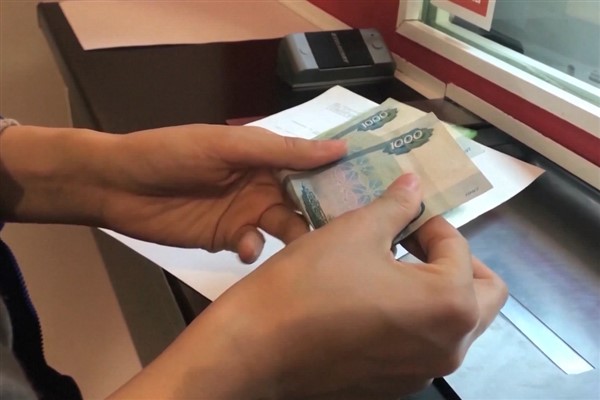 Çin yuanı, Rusya’da en çok işlem gören para birimi olarak ABD dolarının yerini aldı