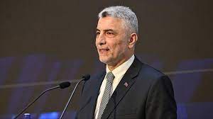 Ticaret Bakanı Bolat, İhracatı Destekleyici Savunma Araçlarını Kullanmaya Devam Edeceklerini Bildirdi