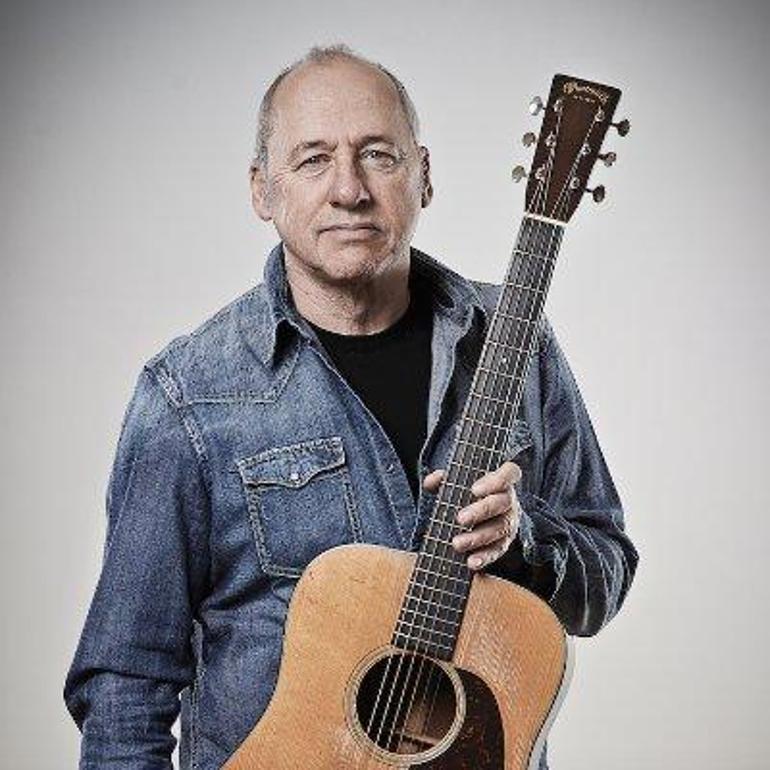 Dire Straits’den Mark Knopfler'ın gitar koleksiyonu açık artırmada satılıyor