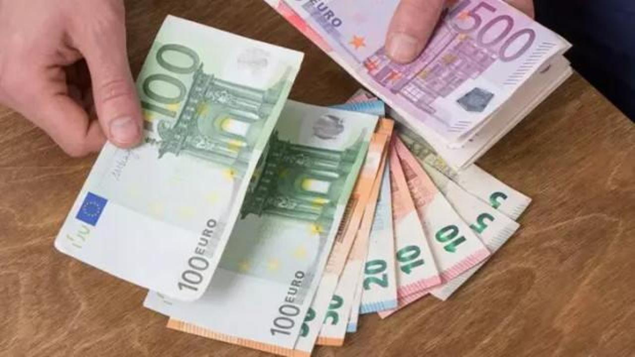 Bir ülke daha tamamen euro’ya geçme kararı aldı