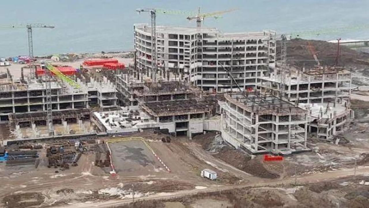 Trabzon Şehir Hastanesi’nin inşaatı hızla yükseliyor