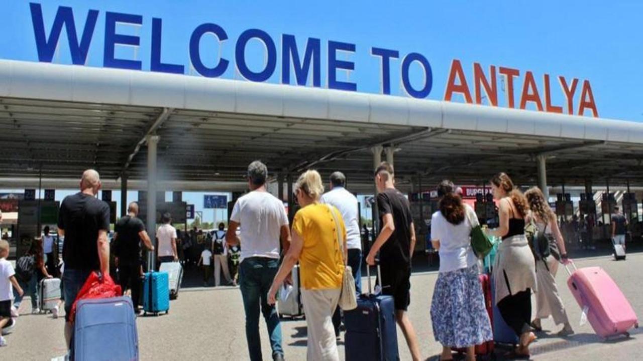 Yerli turistlerin seyahat harcamaları arttı