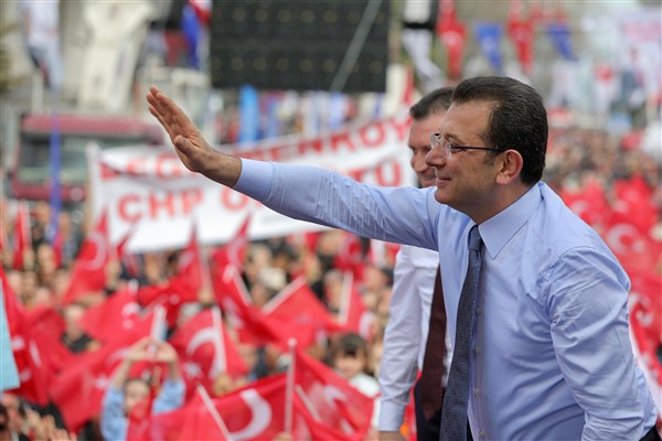 İmamoğlu: “Bu şehre en güzel hizmeti biz taşıdık”