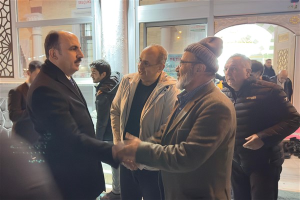 Başkan Altay Berat Kandili’nde Konyalılarla buluştu