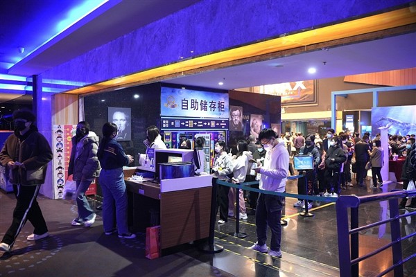 İlkbahar Bayramı tatilinin ilk gününde sinema gişelerinin hasılatı 1,2 milyar yuanı aştı