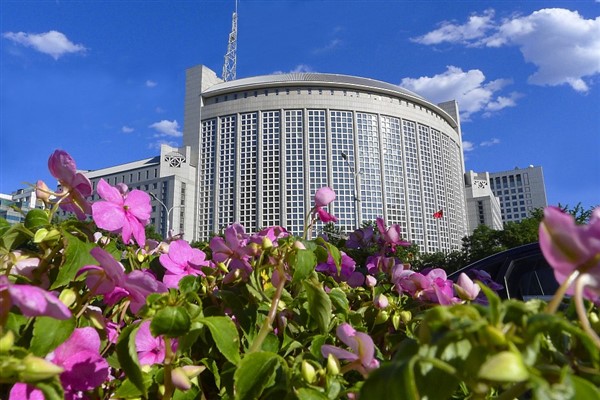 Çin Dışişleri Bakanlığı: “Daha fazla yabancı dostu Çin’e bekliyoruz”