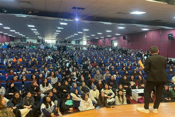 Konya Büyükşehir Belediyesi, Şehir Konferansları düzenlemeye devam ediyor