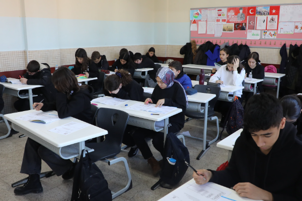 Başkan Altay: ”86 binden fazla öğrencimize yönelik sınavlar düzenlenmeye devam ediyoruz”