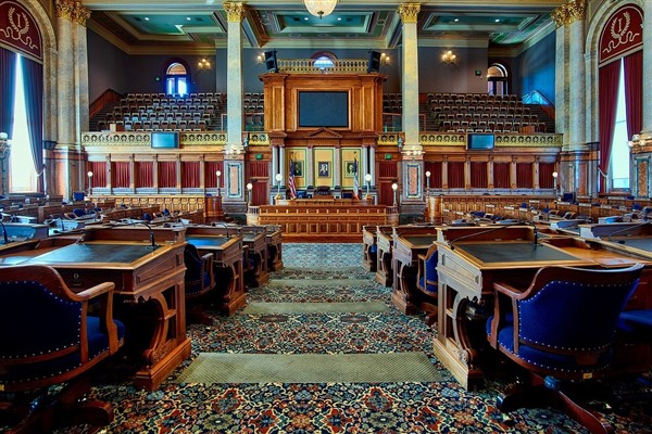 Cortez: “Amerikalılar, bölgesel savaş riski taşıyan şiddete 17 milyar dolar daha ayıramaz”