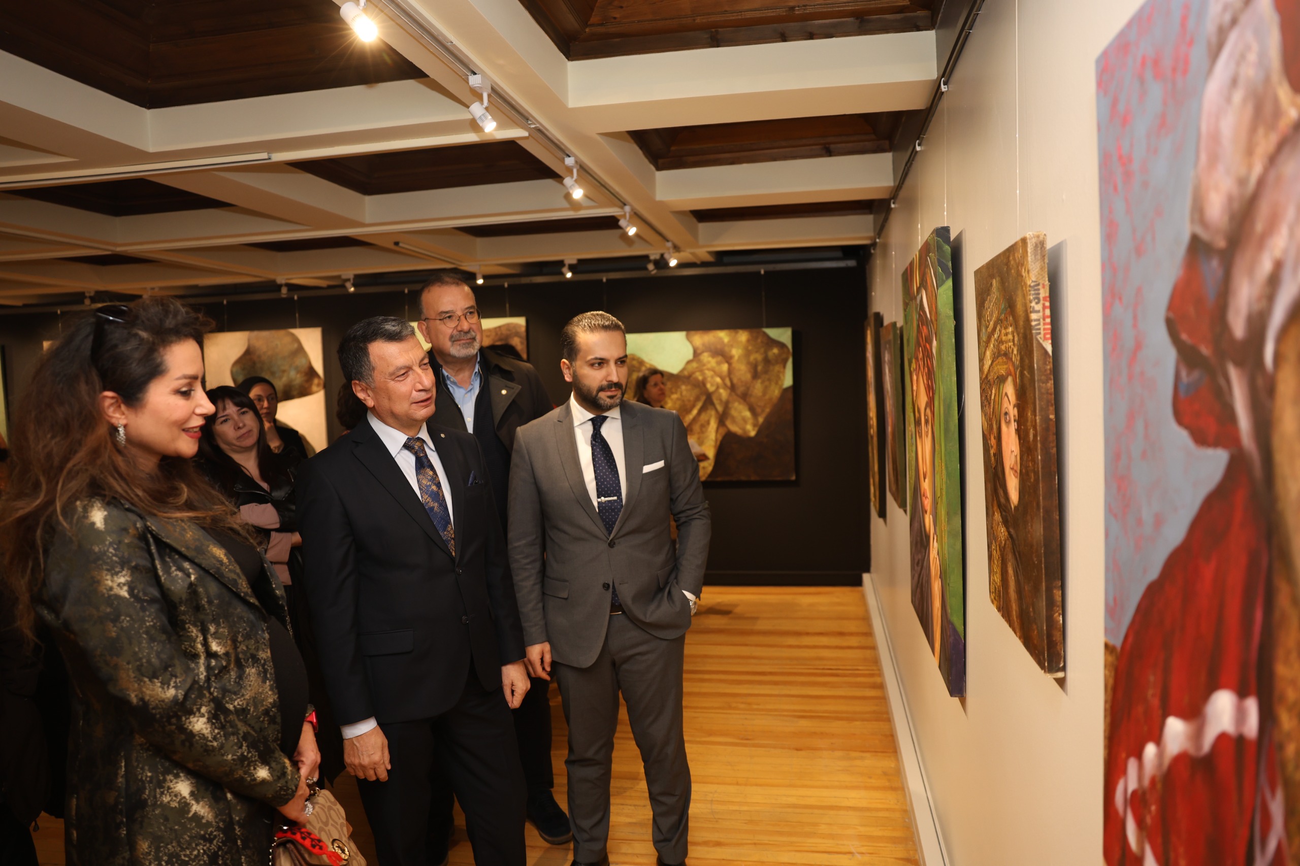 Eskişehir’de “Farklı Zamanlarda” sergisi sanatseverlerle buluştu