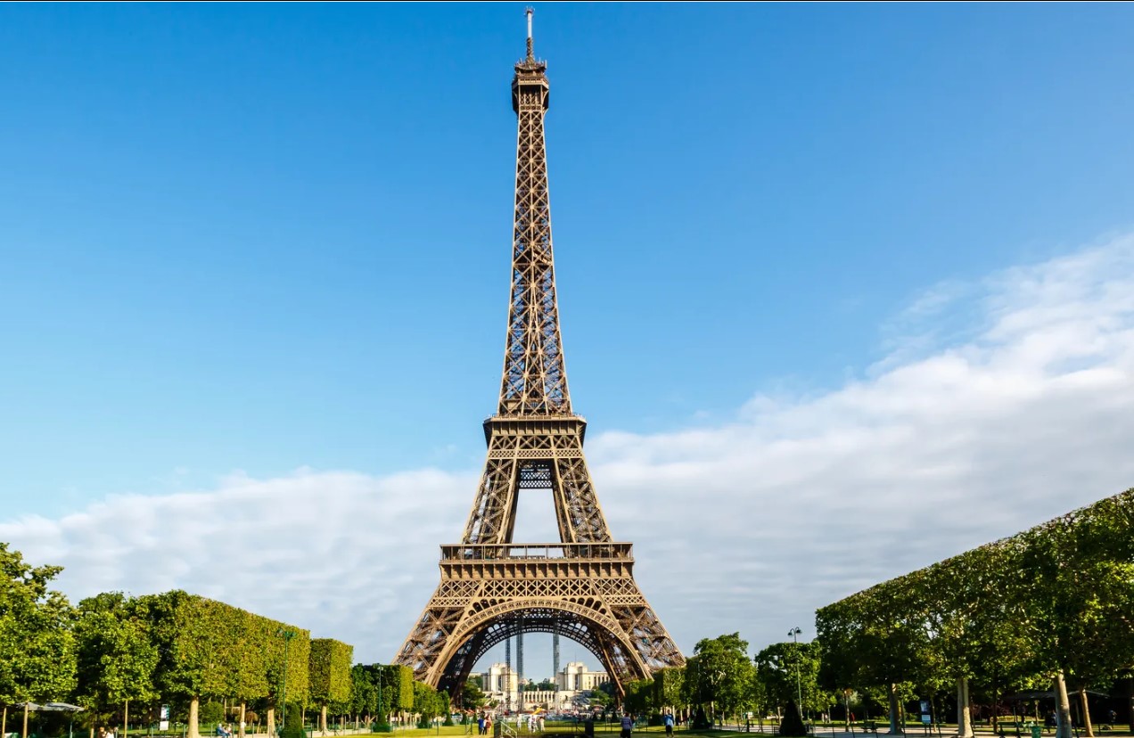 Eyfel kulesi grev nedeniyle ziyarete kapandı