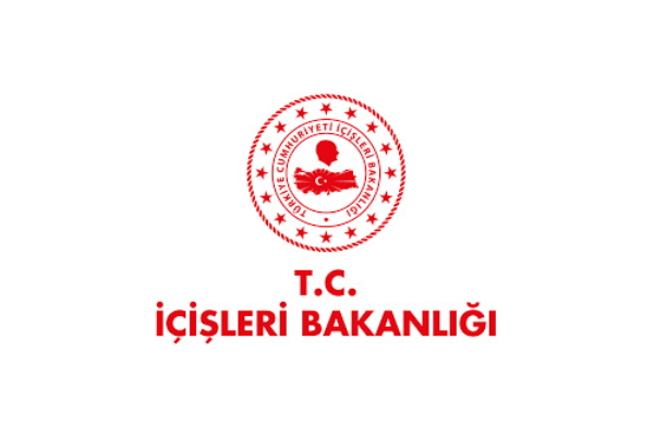 Düzce’de valilik, polis ve jandarma araçları sünnet arabası oldu