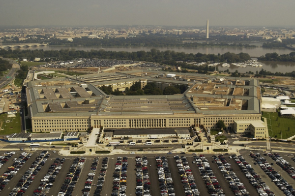 Sasha Baker, Birleşik Krallık’a seyahat edecek