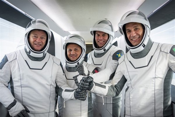 İlk Türk astronot Alper Gezeravcı’nın dönüş yolculuğu başladı