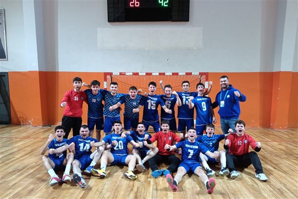 Eskişehir Büyükşehir Hentbol Takımı play-off’lara kalmayı garantiledi