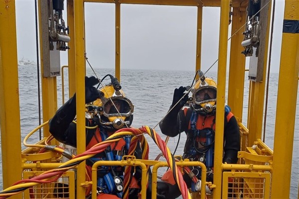 Deniz Kuvvetleri tarafından batan kargo gemisinde arama kurtarma çalışmaları sürdürülüyor