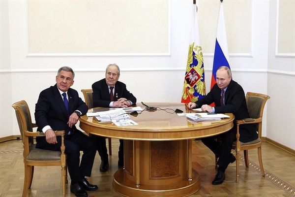 Putin, açılış törenine ve teknoloji araştırma ve ölçeklendirme merkezi projesine katıldı