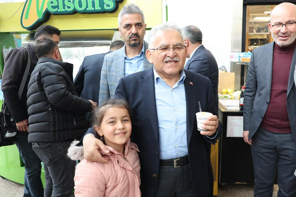 Başkan Büyükkılıç: ”Halkın hizmetkarı olmaya devam ediyoruz”