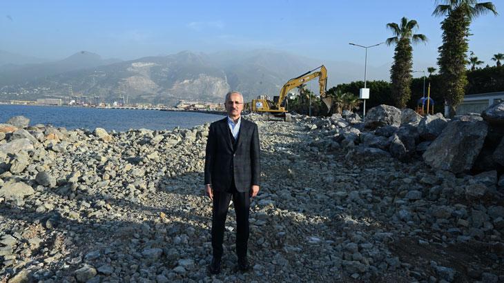 Ulaşım yatırımlarında öncelik Deprem Bölgesi’nin! ‘Afet sonrası yeniden inşa çalışmalarımız hızla sürüyor’