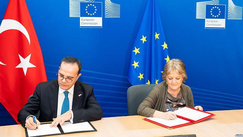 1 milyar avroluk deprem desteğinin 400 milyonu için imzalar atıldı