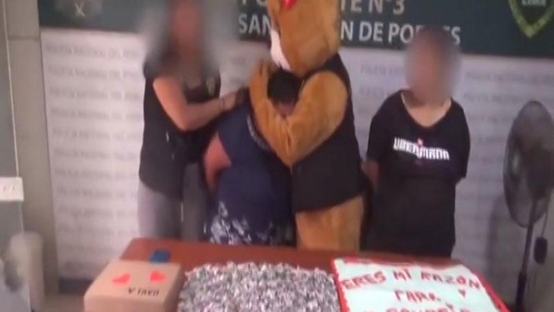 Peru polisinden uyuşturucu satıcılarına Sevgililer Günü sürprizi