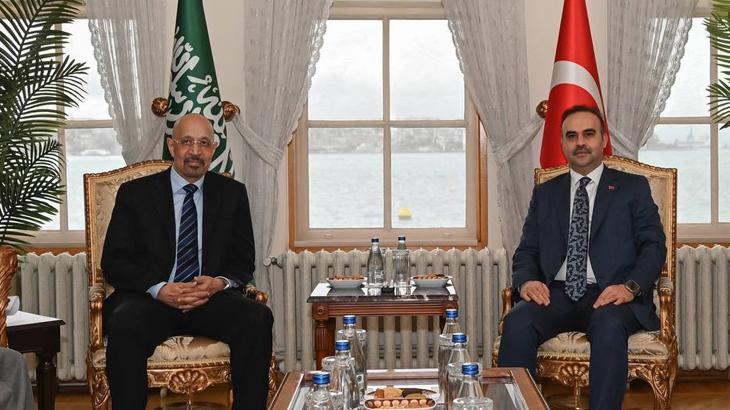 Bakan Kacır, S. Arabistan Yatırım Bakanı ile görüştü