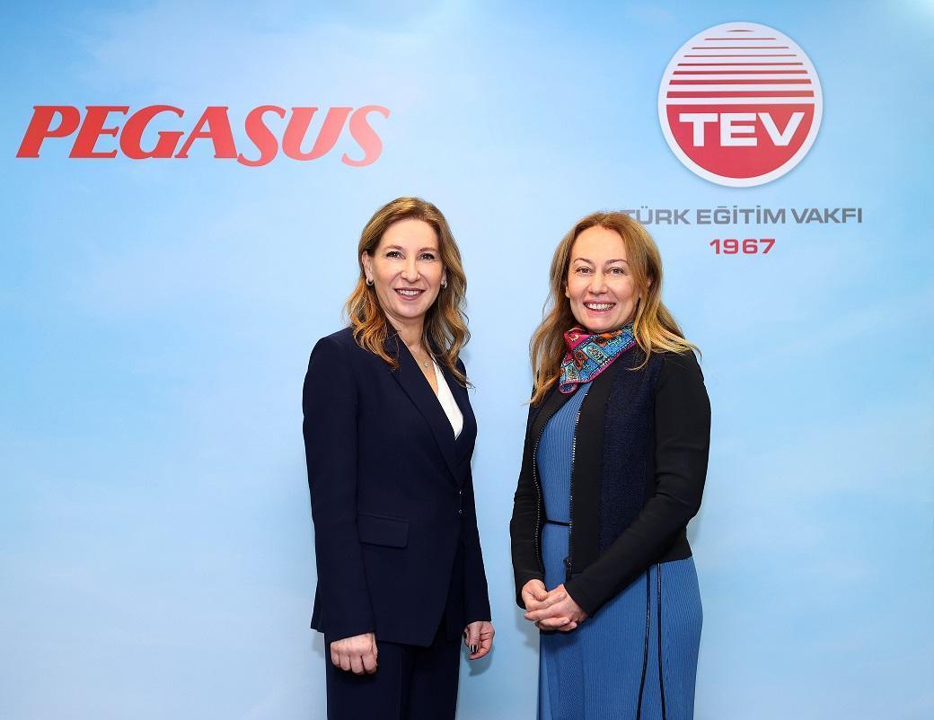 Pegasus ve TEV, 1000 kız öğrenciye üniversite bursu için imza attı